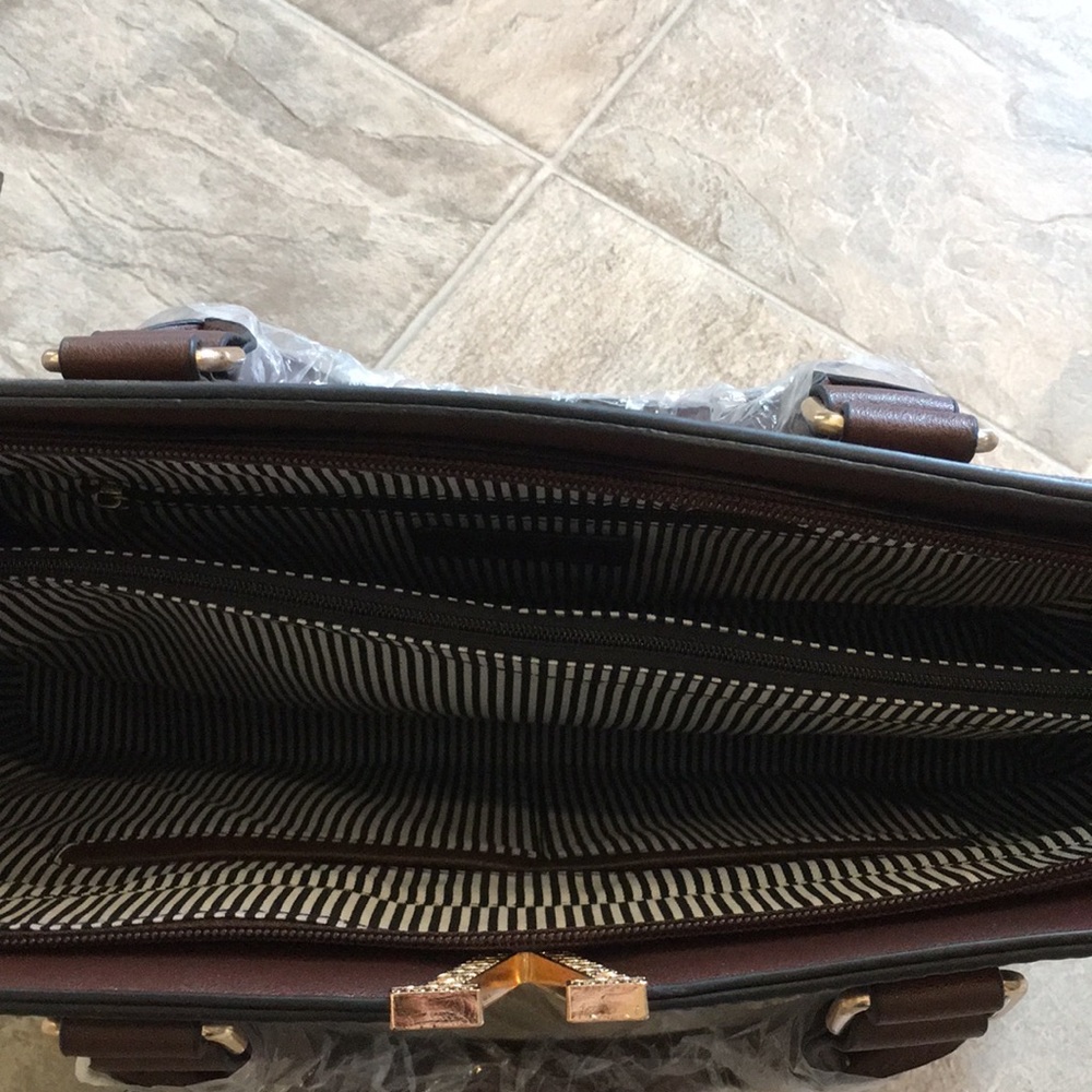 Handbag - Picture 4 of 7